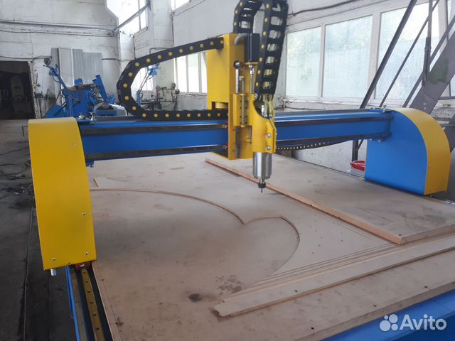 Фрезерный станок с чпу по дереву