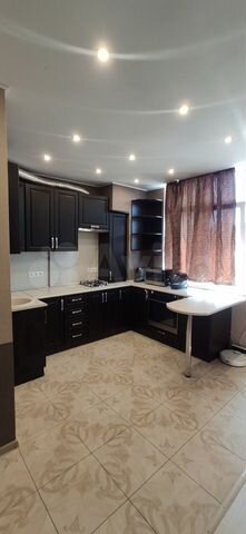 2-к. квартира, 44 м², 9/10 эт.