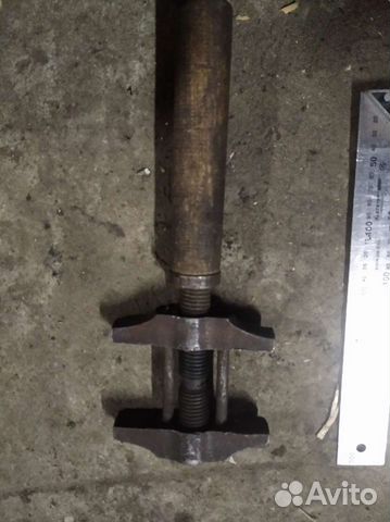 Старинный разводной ключ французского типа