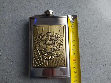 Фляжка с гербом России