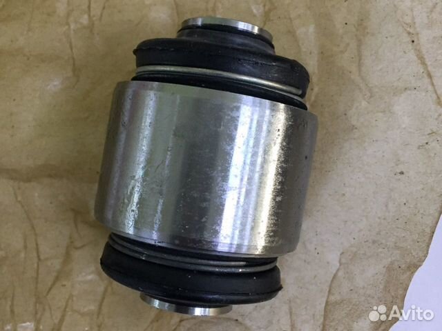 Плавающий сайлентблок цапфы задней подвески Kia