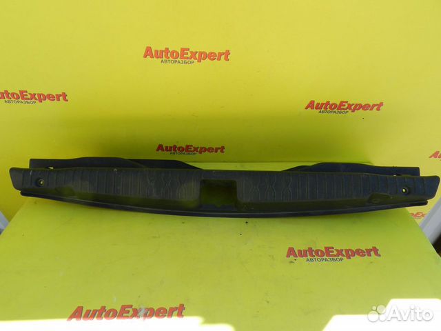 Обшивка задней панели,багажника LADA X-Ray