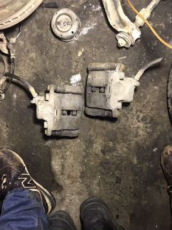 Суппорта передние Renault Logan