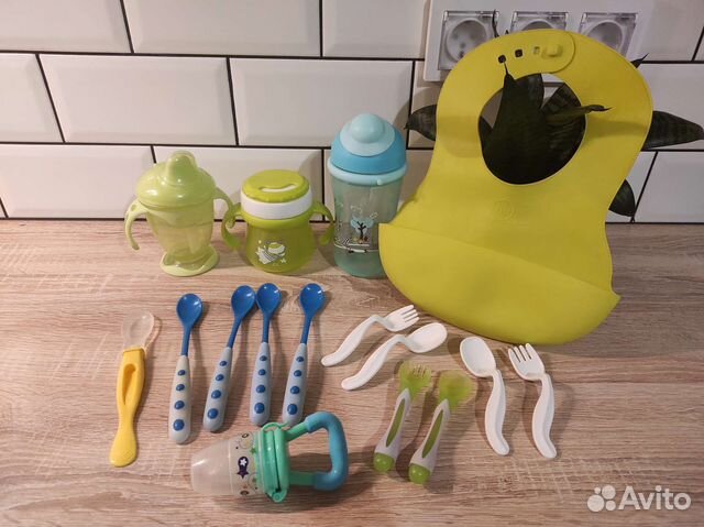 Детская посуда, приборы, бутылочки