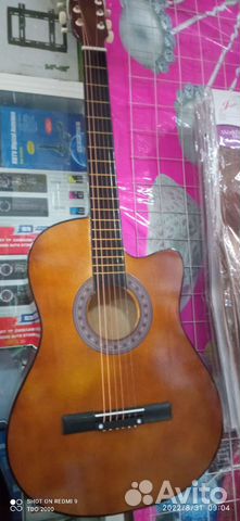 Акустическая гитара