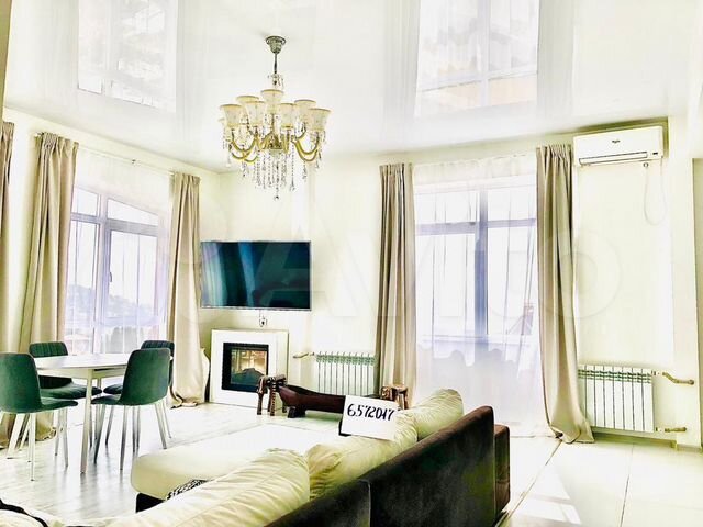 3-к. квартира, 100 м², 3/11 эт.