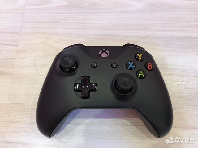 Оригинальный геймпад для X-box One Model1697