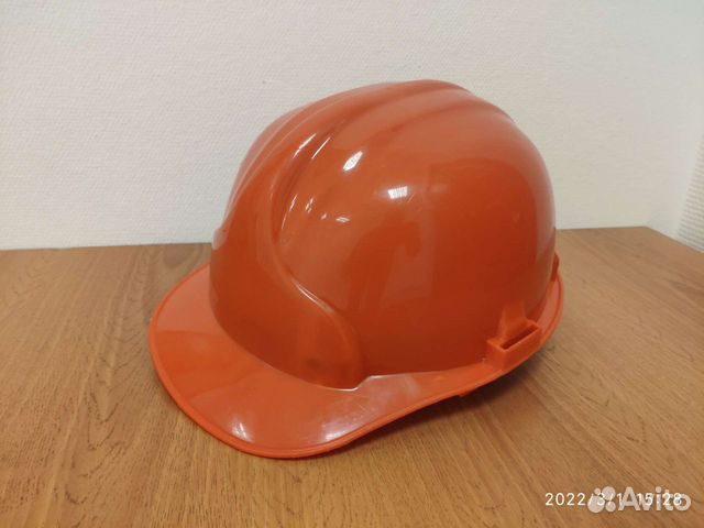 Каски строительные Новые 4 штуки