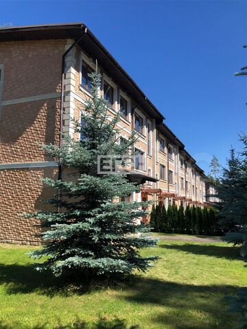 Таунхаус 270 м² на участке 5 сот.