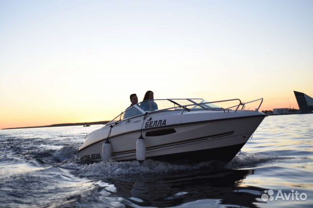 Аренда катера с капитаном, прогулка на катере