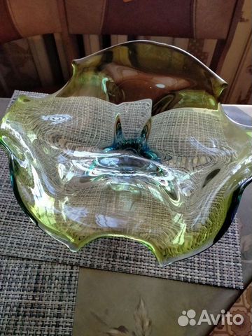 Ваза для фруктов чешское цветное стекло