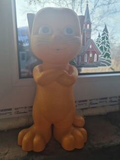 Кот рыжий, музыкальный, говорящий