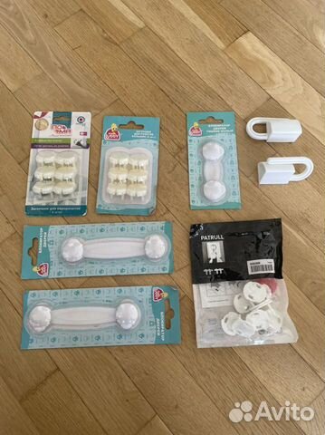 Блокиратор дверей и заглушки для розеток