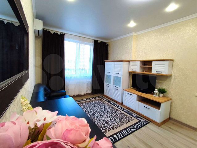 1-к. квартира, 42 м², 3/9 эт.