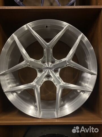 Кованые диски Vossen Design R22 5x112