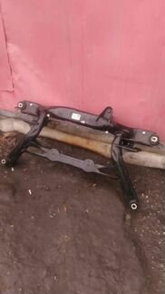 Подрамник задний Volkswagen Tiguan