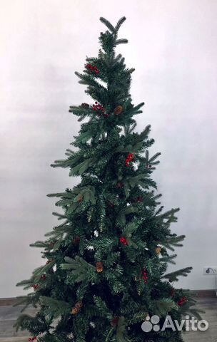 Елка искусственная с рябиной