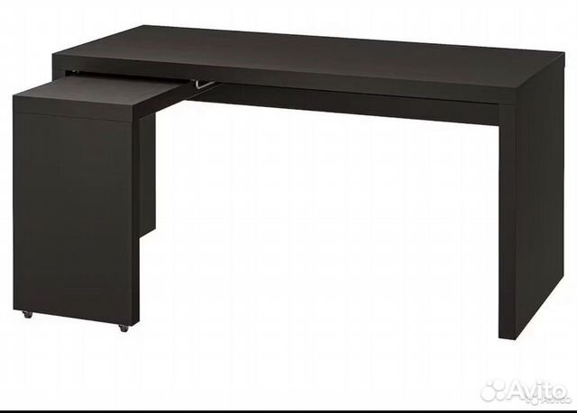 Письменный стол IKEA мальм