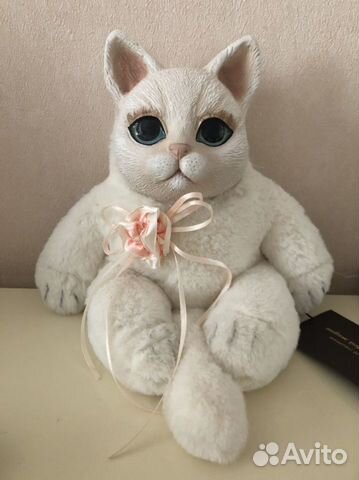 Статуэтка-игрушка