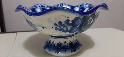 Ваза для фруктов. Гжель