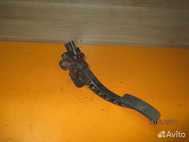 Педаль газа лансер 9