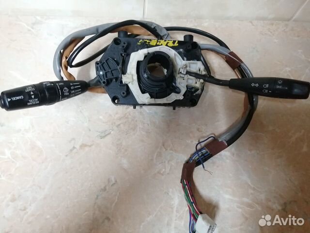 Подрулевой переключатель на шевроле треккер 2000г