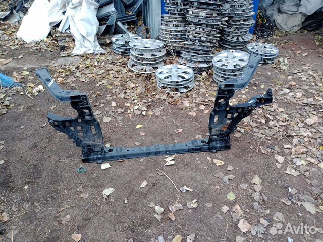 Панель передняя телевизор Hyundai Genesis.2014г