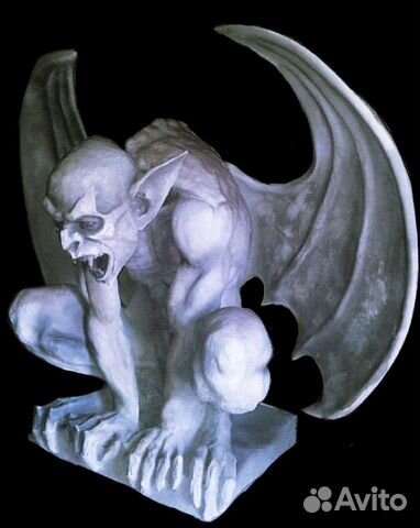 Горгулья-скульптура для экстерьера