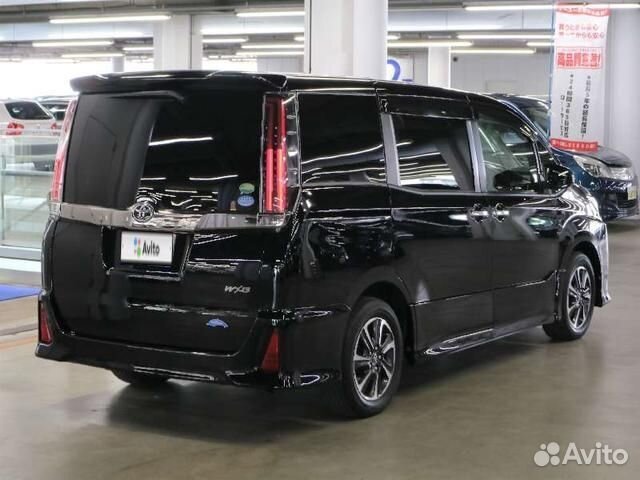 Toyota Noah 2.0 CVT, 2018, 27 000 км