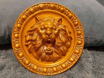 Подарок панно из гипса львиная голов