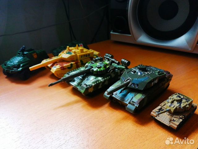 Игрушечные танки