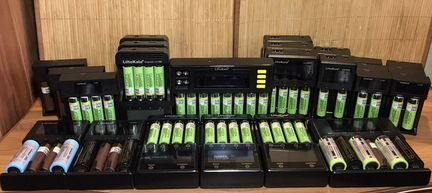 Зарядное устройство для аккумуляторов 18650 26650