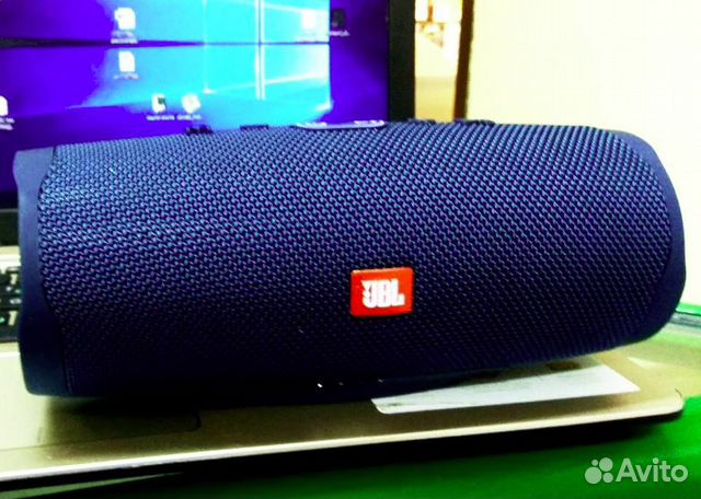 Колонка JBL