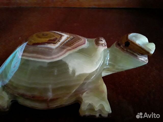 Лягушка из оникса