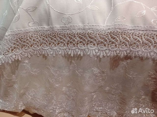 Новая праздничная скатерть и набор салфеток