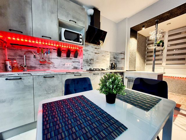 2-к. квартира, 43 м², 7/9 эт.