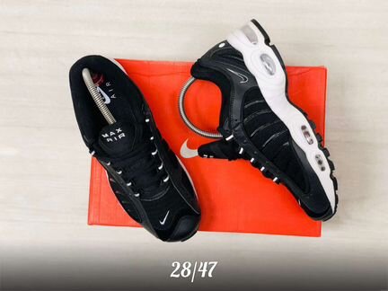 Кроссовки Nike