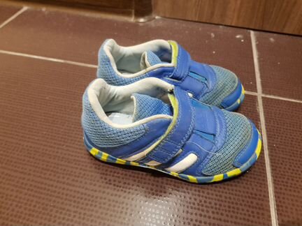 Кроссовки Adidas 24 р