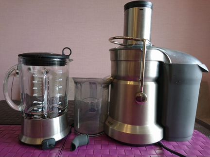 Продаю блендер и соковыжималку Bork s810