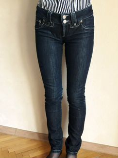Джинсы женские