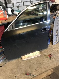 Продам водительскую дверь BMW E60
