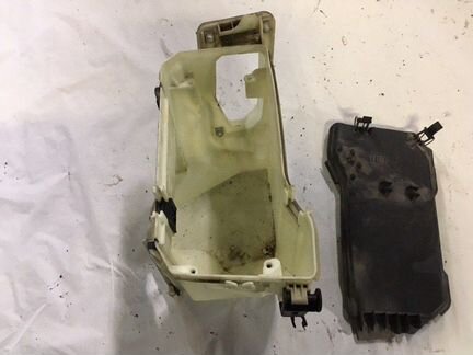 Корпус блока предохранителей Mercedes-Benz E-Class