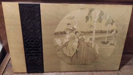 Радиоприемник трехпрограмный Русь сувенирный СССР