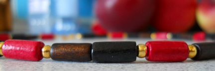 Элегантные деревянные бусы (чокеры)