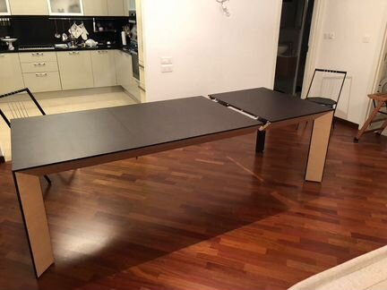 Стол bauline perspectiva