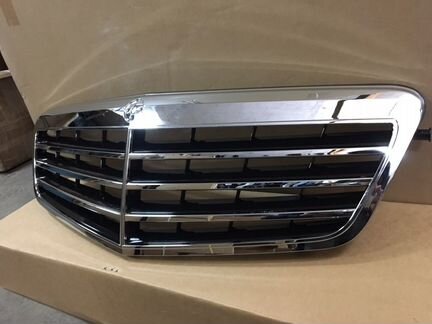 Решетка радиатора Mercedes W 212 до Рест 2009-2013