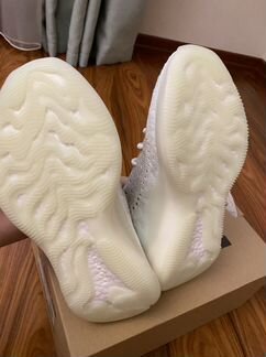 Кроссовки Adidas yeezy 380