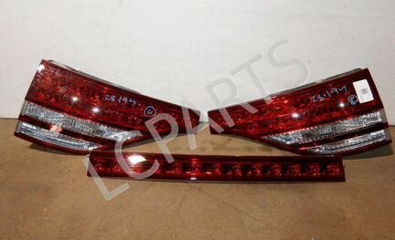 Фонарь комплект задний Toyota Estima Эстима GSU30