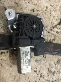 Стеклоподъемник задний левый Bmw 1-Series E87