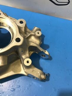 Кулак задний левый Bmw X4 2.0Dx G02 B47 2019